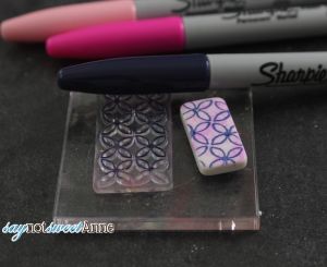 Easy Sharpie Domino Necklaces! No expensive alcohol inks. Just a few basic craft supplies can create beautiful pendants! | saynotsweetanne.com