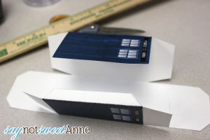 Easy DIY Doctor Who paper boxes. Great for small trinkets and treats, or just as desktop fun. Free printable and instructions! | saynotsweetanne.com