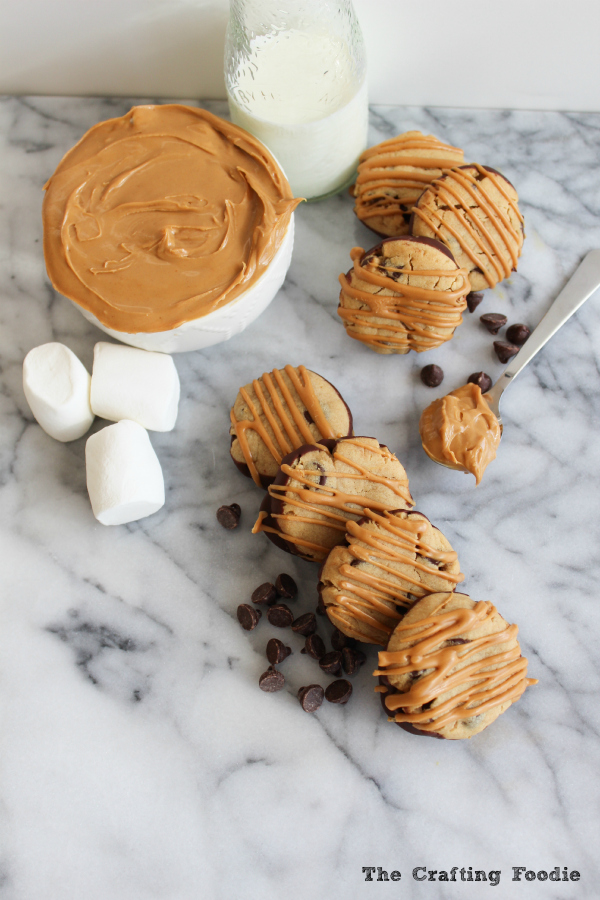 Peanut Butter S'more Cookies | The Crafting Foodie via Say Not Sweet Anne #cookies #s'mores #peanutbutter